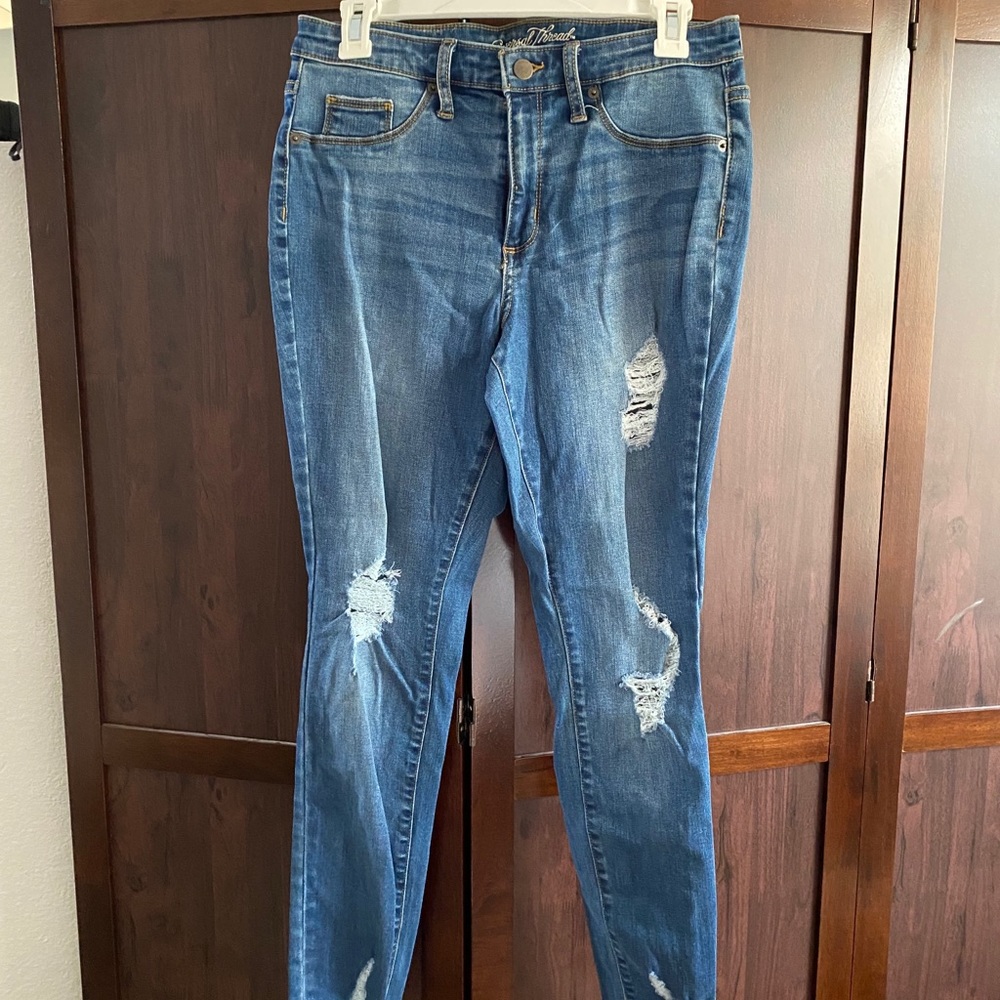 Universal Threads medium wash distressed jeans